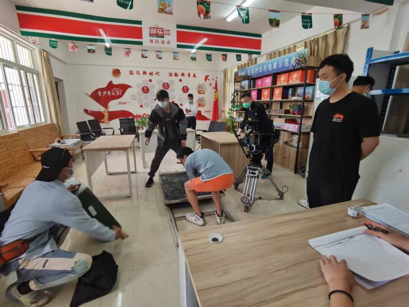 追星女孩心理学分析报告：东西湖区广告片拍摄公司揭秘饭圈应援式传播逻辑